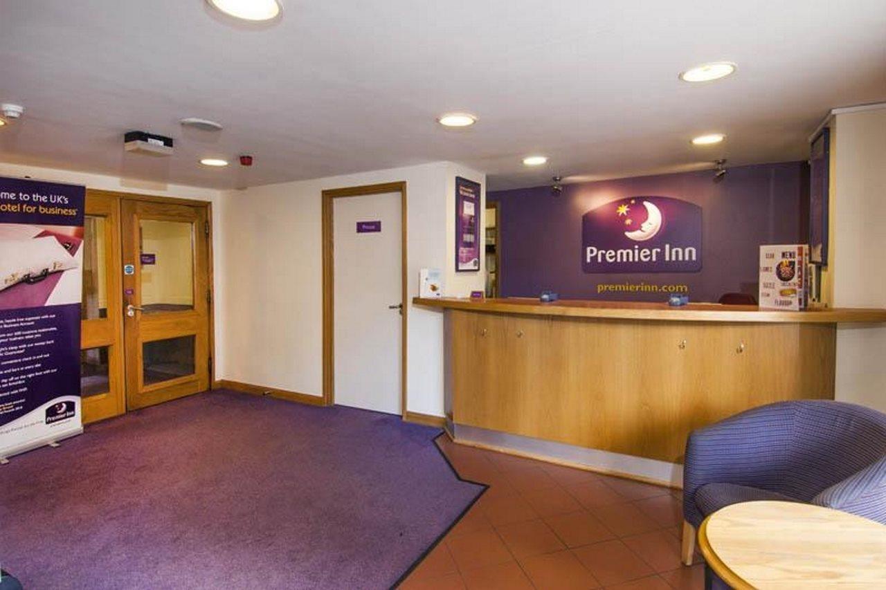 Premier Inn Leeds / Bradford Airport Extérieur photo