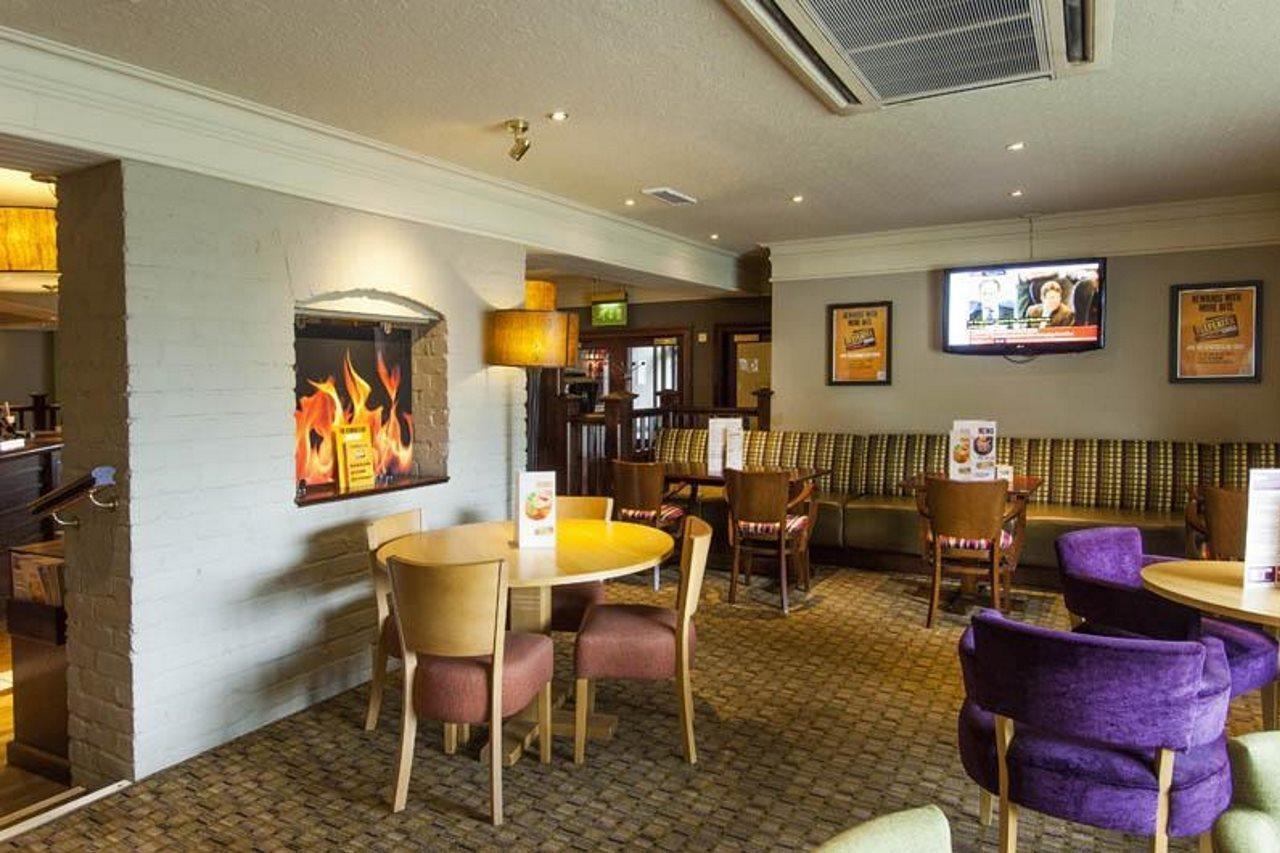 Premier Inn Leeds / Bradford Airport Extérieur photo