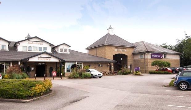 Premier Inn Leeds / Bradford Airport Extérieur photo